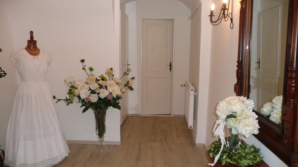 Apartment Dum U Cerneho Beranka Prague Bilik gambar
